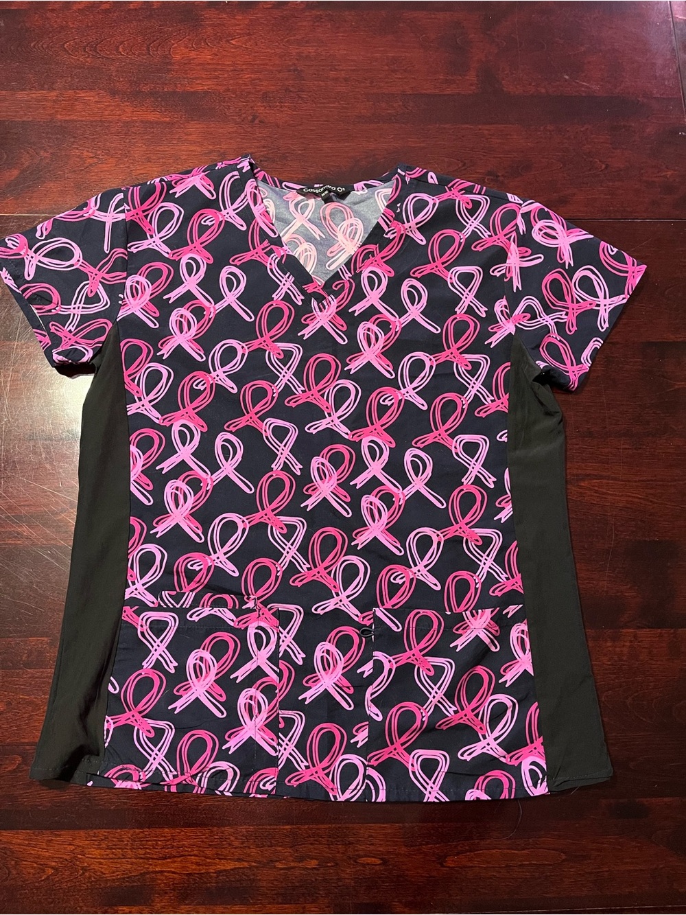 Pink Ribbon Print Short Sleeve Scrub Top with Black Side Panels